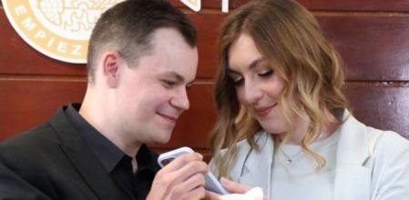 El amor imposible entre una mujer ucraniana y un hombre ruso que han huido a México para casarse