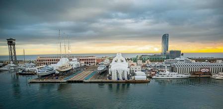 REPARACION DE BARCOS DE LUJO EN LOS ASTILLEROS DEL PORT DE BARCELONA DE LA EMPRESA MB-92 BARCELONA