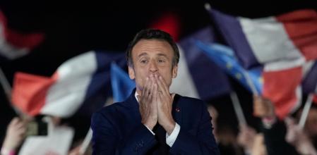 El presidente francés Emmanuel Macron celebra su victoria en París, Francia
