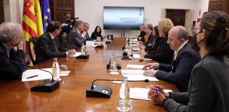 Reunión de Ximo Puig, consellers y equipo técnico para abordar la instalación de la gigafactoría de Seat en Sagunt