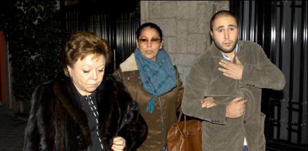 María Navarro junto a Isabel Pantoja y Kiko Rivera