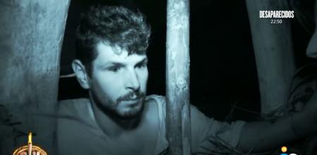 Alejandro se pone celoso al saber dónde duerme Tania