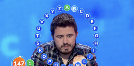 Orestes se enfrenta a la temida ‘Silla Azul’ en ‘Pasapalabra’