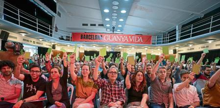 Joan Subirats, ministro de educación, en el Plenario de Barcelona en Comú Podem para votar la propuesta de pedir a la alcaldesa Ada Colau que se presente a las primarias y para validar su tercer y último mandato, en Barcelona, 14 de Mayo de 2022. Joan Mateu Parra/Shooting
