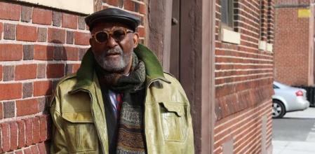 La impactante historia del ladrón fugado de la cárcel que pasó 40 años fingiendo ser otro hombre