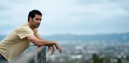 Manuel Garcia-Rulfo es Mickey Haller, el abogado del Lincoln.