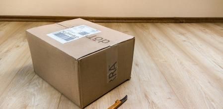 La insólita historia del hombre que volvió a casa enviado por correo por no poder pagar un vuelo