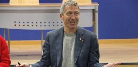 El conseller d'Educació, Josep González-Cambray, reunit a Tàrrega amb la comunitat educativa.