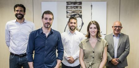 Cadena de valor. Asesores de proyectos e instaladores reflexionaron sobre un sector en pleno desarrollo que está liderando la transición energética en España
Juan García Buitrón. Sales Manager Spain & Portugal, Enphase Energy.
Daniel Roca, Managing Director en Baywa R.E.
Angel Baños Ponce - General Manager - Solideo Renovables
Maria Fraile. Executive Director en SOLIDEO ECO SYSTEMS
Carlos Escolies Miró - CEO - TENKA SOLAR IBERICA SL