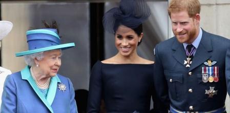 Isabel II junto a los Duques de Sussex en una imagen de archivo