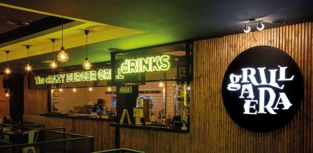 La hamburguesería de Málaga que sorprende mostrando el sueldo de sus empleados en la carta