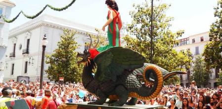 Desfile de la Tarasca en Granada, el miércoles anterior al Corpus Christi