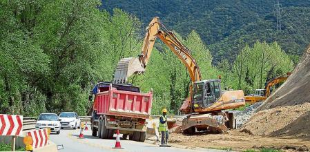 OBRAS EN LA CARRETERA DE LA VERGONYA -N-141- ENTRE BESCANO Y ANGLES GIRONA 24-04-14 INMA SAINZ DE BARANDA