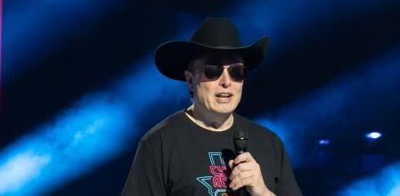 Musk está abierto a que los empleados trabajen desde casa