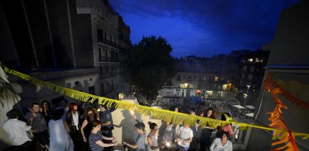 FOTO ALEX GARCIA HOGUERA Y VERBENA DE SANT JOAN EN LA PLAZA DEL SOL DEL BARRIO DE GRACIA DE BARCELONA 2015/06/23