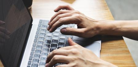 Pide que le cambien un examen porque le coincide en horario laboral y su queja se hace viral