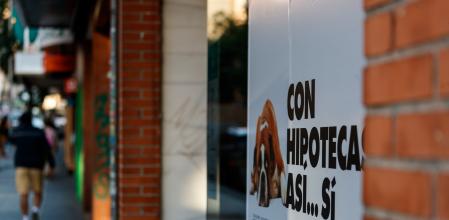 Anuncio de hipotecas de una sucursal bancaria