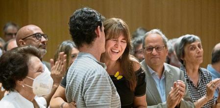 ACTO DE SOPORTE A LAURA BORRÀS, CULTURA COMPROMÍS I LLIBERTAT. FAMILIARES, AMIGOS Y POLITICOS EN EL ACTO