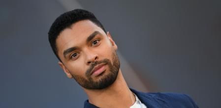 Regé-Jean Page en la premiere de 'The Gray Man', la película que ha rodado para Netflix.