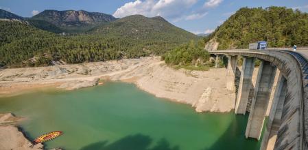 El de la Llosa del Cavall (Solsonès) es entre los grandes embalses de Catalunya el que más está notando los efectos de la sequía