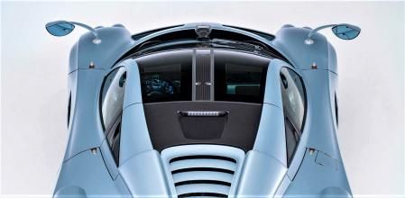 Su llamativa estética se inspira en los automóviles de carreras de Le Mans de la década de 1960.