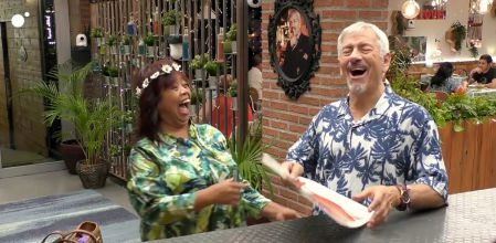 La conversación entre María y Carlos Sobera en 'First Dates'