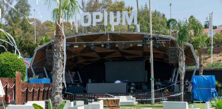 Aspecto que presentaba este lunes la discoteca Opium de Marbella (Málaga), donde hubo un tiroteo que se saldó con cinco heridos, cuatro de ellos por heridas de bala