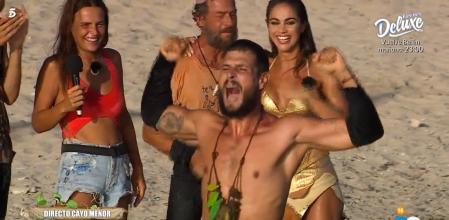 'Supervivientes 2022': Alejandro celebra convertirse en el último líder de la edición