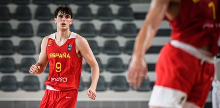 Rubén Domínguez, jugador de Estudiantes, con la camiseta de España durante el Europeo sub-20 de 2022