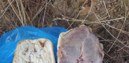 Indignación por el pobre bocadillo que reciben los bomberos de Huelva en los incendios: “Vergüenza”