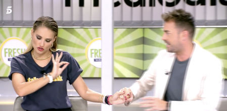 Rifirrafe entre Alba Carrillo y Miquel Valls en ‘Ya es mediodía’: “¡Tú qué dices, si eres nuevo!”