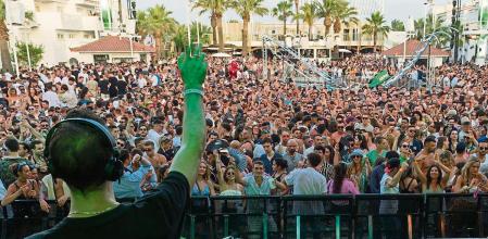 IBIZA, SPAIN - JUNE 18: Several people dance during the 'Ants' party at Ushuaia Ibiza nightclub, on 18 June, 2022 in Ibiza, Balearic Islands, Spain. After two years closed due to the pandemic, every Saturday since Ushuaia Ibiza opened its 2022 season last April, the nightclub celebrates the 'Ants' party, its mythical evening event. Internationally renowned artists such as David Guetta or Calvin Harris participate in the 2022 season. This session features DJs Lineup, Andrea Oliva, Nic Fanciulli, John Summit, Mason Collective, The Menendez Brothers, Raul Rodriguez and More TBA. (Photo By German Lama/Europa Press via Getty Images)
