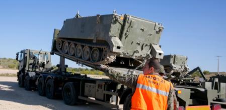 Un  TOA (Transporte Oruga Acorazado) M-113 que el Gobierno español ha ofrecido a Ucrania