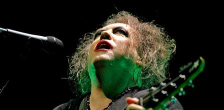 FOTO ALEX GARCIA CONCIERTO DEL GRUPO THE CURE DE ROBERT SMITH EN EL PALAU SANT JORDI 2016/11/26