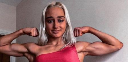 Conoce a Scarlett Wilson, la joven que pasó de la anorexia al culturismo en solo dos años