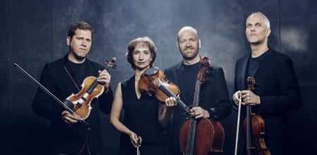 La Biennal serà el punt culminant de la celebració del 25è aniversari del Quartet Casals -format per Vera Martínez Mehner i Abel Tomàs Realp, violins; Jonathan Brown, viola i Arnau Tomàs Realp, violoncel- agrupació resident de L’Auditori que s’ha alçat, en aquest quart de segle, en un dels tòtems internacionals de la música de cambra.