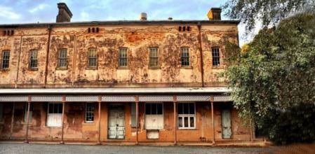 El siniestro hospital de salud mental que tiene récord de muertos y “fantasmas” en sus pasillos