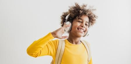 Los mejores auriculares infantiles para los trayectos matinales hacia la escuela