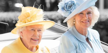 La reina Isabel II junto a Camila Parker, en una imagen de archivo