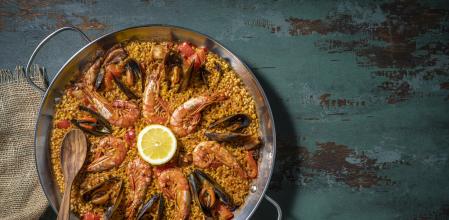 Los mejores accesorios para celebrar el día de la paella junto a tus familiares o amigos