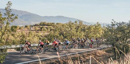 La Madrid 7 Picos ha reunido unos 600 ciclistas.
