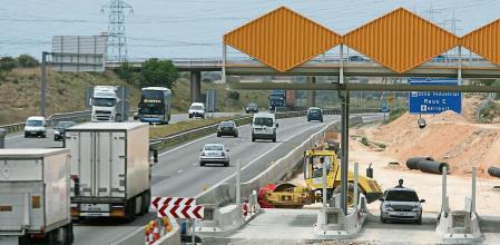 FOTO MARC ARIAS LV 080508 OBRAS TERCER CARRIL AUTOPISTA AP-7 PEAJE TARRAGONA
