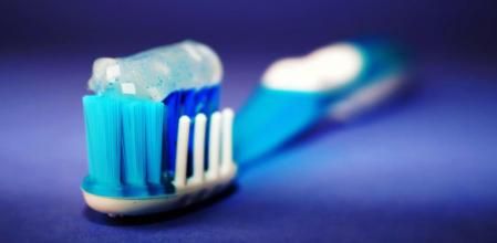 ¿Eres de los que moja el cepillo?