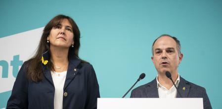 Laura Borràs yJordi Turull comparecieron ayer en la sede del partido tras conocerse los resultados de la consulta interna