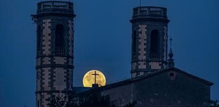 Santa María de Olost.