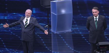 Lula da Silva y Jair Bolsonaro en un momento del primer debate televisado de la segunda vuelta, que se celebró el pasado domingo