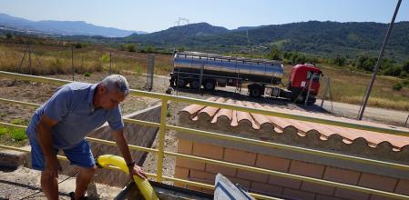 Imagen de archivo de unos de los camiones cisterna en Espluga de Francolí