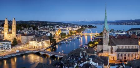 Vista panorámica del lago y la ciudad de Zurich