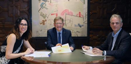 Aitana Mas, Ximo Puig y Hèctor Illueca, tras al acuerdo de presupuestos valencianos para 2023
