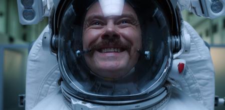 Michael Dorman en una escena de 'Para toda la humanidad', donde tiene un arco argumental precioso.